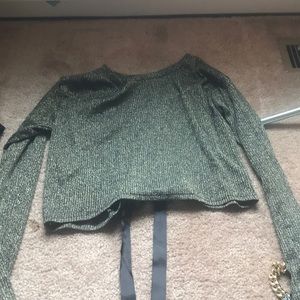 Long sleeve crop top